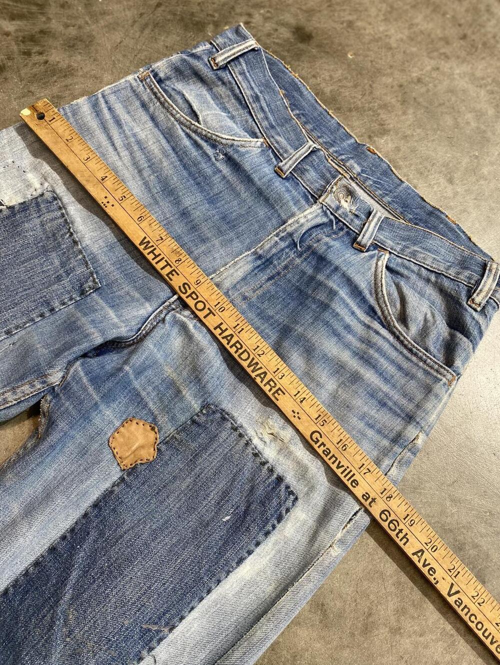 W31 Vintage 70s Levis custom patched hippie bellbottoms - Picture 13 of 14